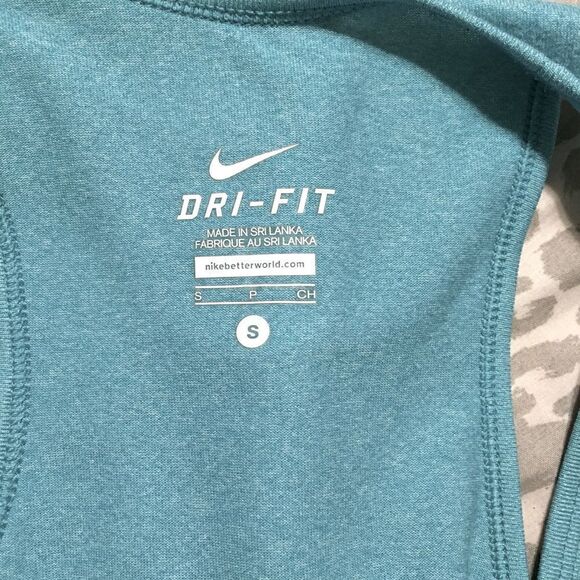 Nike Dri-Fit Muscle Tank Top Size S - Picture 3 of 5